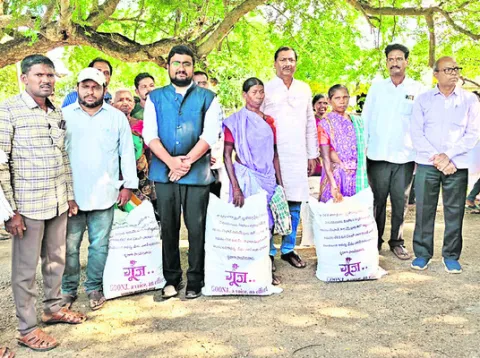 సేవలను సద్వినియోగం చేసుకోవాలి
