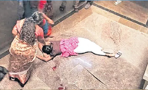 Engineering student attempts suicide in Chittoor