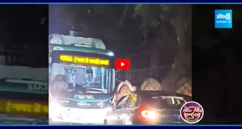 Bus Driver Given Big Shock To Car Driver  1