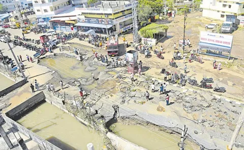 Warangal colonies under rainwater for three days