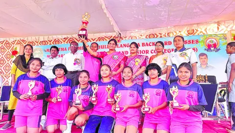 గురుకుల విద్యార్థినుల ప్రతిభ