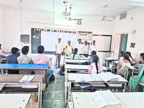 ప్రణాళికాబద్ధంగా తరగతులు నిర్వహించండి 