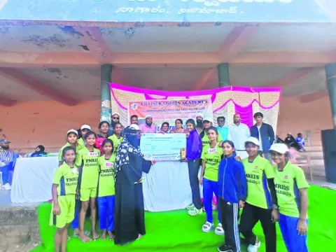 క్రీడల్లో ఉన్నతస్థాయికి ఎదగాలి