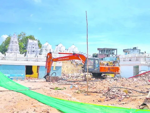 వీటీడీఏని నడిపేదెవరు?