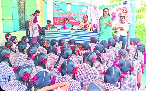 బాలికల సంరక్షణకు చట్టాలు దోహదం