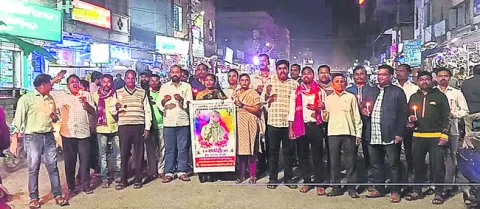 అందెశ్రీకి నివాళి
