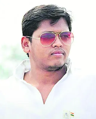 అప్పుల బాధతో యువకుడు ఆత్మహత్య 