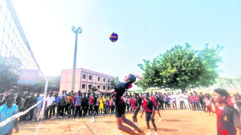 ఉత్సాహంగా క్రీడా పోటీలు 