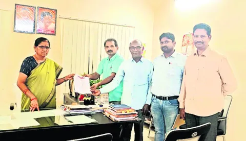 నిబంధనలకు విరుద్ధంగా సర్దుబాట్లు 