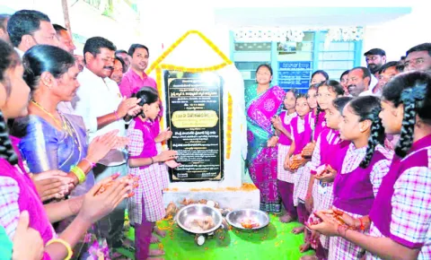 అన్నివర్గాల అభివృద్ధికి కట్టుబడి ఉన్నాం