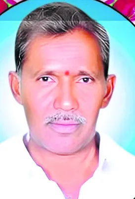 నీటి గుంతలో పడి రైతు మృతి