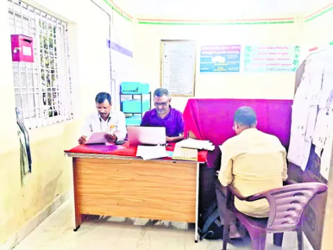 ఏసీబీ తనిఖీలు 
