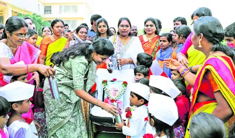 బాలల హక్కులు పరిరక్షించాలి