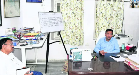 పాఠశాలల్లో పనులు వేగవంతం చేయాలి