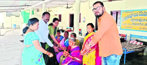 అంతర్జాతీయ వయోవృద్ధుల దినోత్సవం