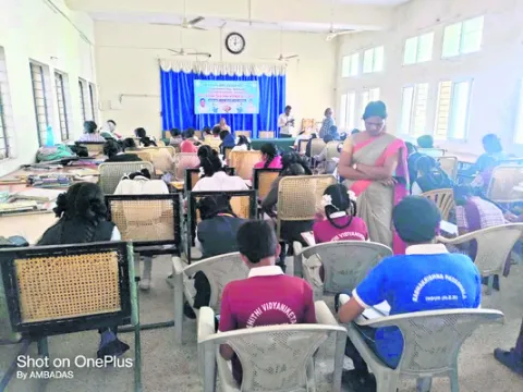 విద్యార్థులకు ఉపన్యాస,  వ్యాసరచన పోటీలు 
