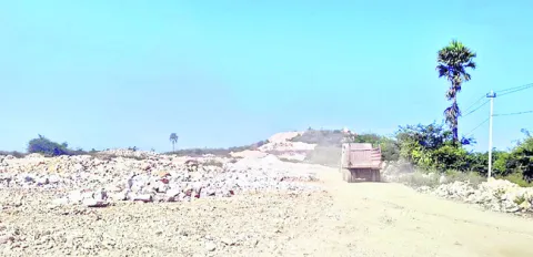 పొంచి ఉన్న ముప్పు! 