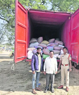 డ్రంకన్‌ డ్రైవ్‌ కేసులో ముగ్గురికి జైలు