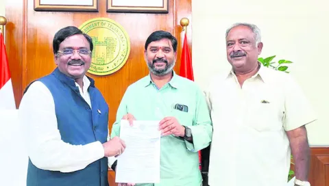 నూతన భవనం  నిర్మించాలని వినతి
