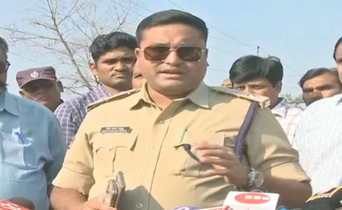 Police Investigation On Shelter of Maoists Auto Nagar Vijayawada