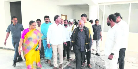 అభివృద్ధి పనులు వేగిరం చేయండి