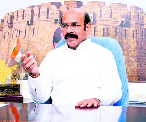 పరాకాష్టకు రెడ్‌బుక్‌ పాలన 