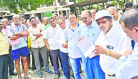 అగ్నిప్రమాదాల నివారణపై అవగాహన కలిగి ఉండాలి 