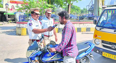 మద్యం మత్తులో డ్రైవింగ్‌ 