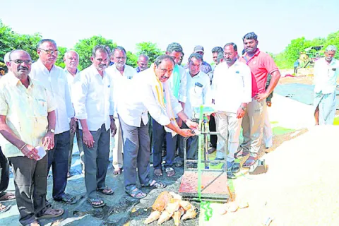 త్వరలో సీడ్‌ ప్రాసెసింగ్‌ యూనిట్‌ ప్రారంభం