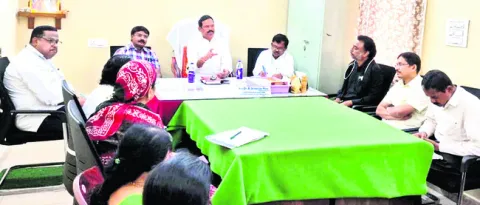 విధుల్లో అలసత్వం వహించొద్దు