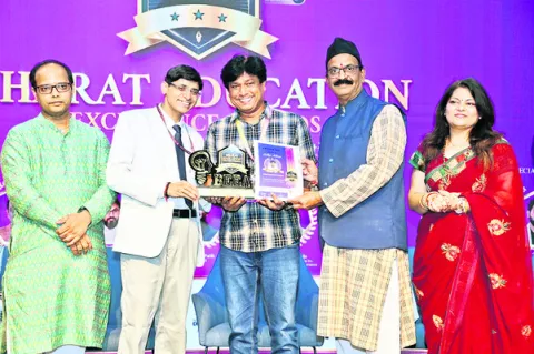 ఎస్‌ఆర్‌ఐటీ అధ్యాపకులకు జాతీయ పురస్కారాలు 