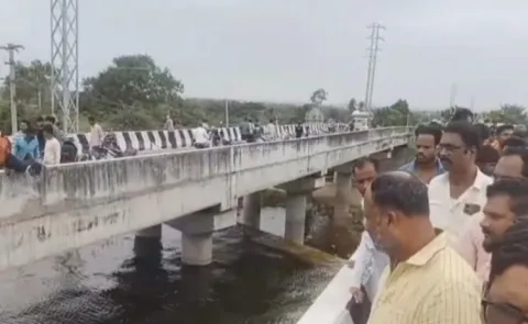 Yadadri Bhuvanagiri: Car Accident In Bibi Nagar