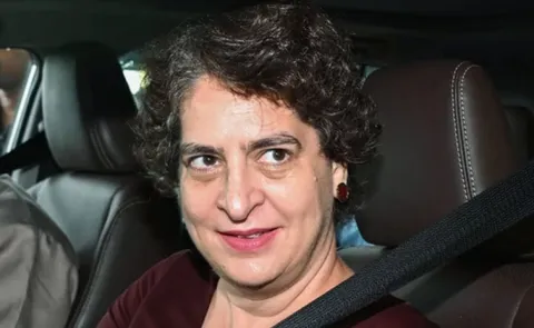 Priyanka Gandhi calls on Modi clear filthy smog in Delhi