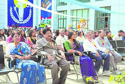 ఇక్ఫాయ్‌లో సాంస్కృతిక వేడుకలు 