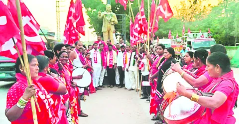 ప్రజా సమస్యలపై పోరాటం