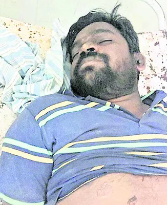 విద్యుదాఘాతంతో జేసీబీ ఆపరేటర్‌ మృతి 