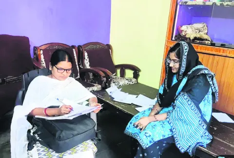 అర్హులా.. అనర్హులా!