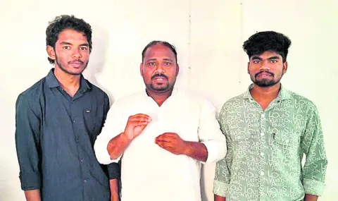 విద్యార్థి ఆత్మహత్యకు కారకులపై చర్యలు తీసుకోవాలి