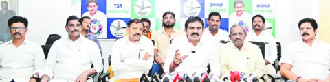 హామీల అమలులో చంద్రబాబు ప్రభుత్వం విఫలం