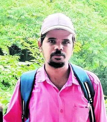 దున్నపోతును ఢీకొని  ద్విచక్ర వాహనదారుడి మృతి 