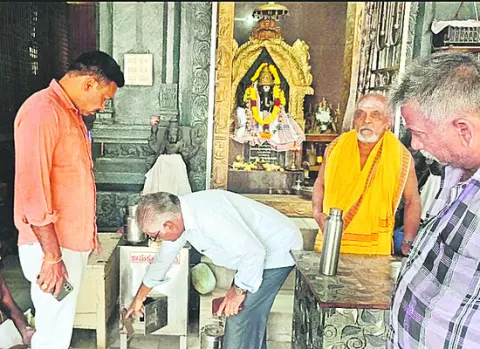 దేవుని సొమ్ముకు భద్రత కరువు 