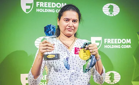 Humpy in the World Rapid and Blitz Chess Championship ring5