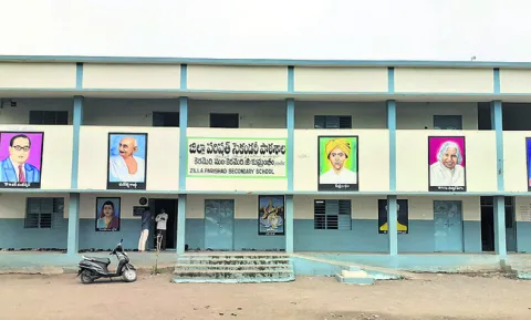 బడులకు నిధుల వరద