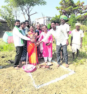 పథకాలు సద్వినియోగం చేసుకోవాలి
