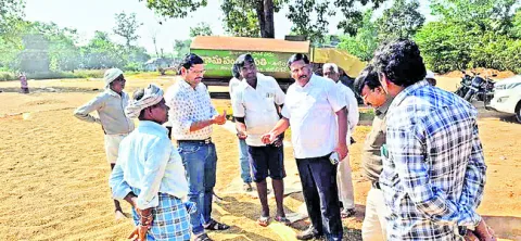 పారదర్శకంగా ధాన్యం కొనుగోళ్లు 