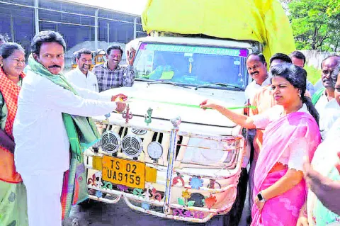 పత్తి కొనుగోళ్లను వేగవంతం చేయాలి