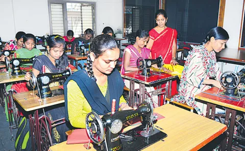 Center removes sewing training from PM Vishwakarma