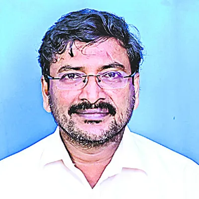 జిల్లా క్రికెట్‌ అసోషియేషన్‌  అధ్యక్షుడిగా తలాటం  
