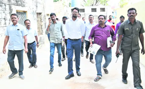 వార్షిక పరీక్షల్లో ఉత్తమ ఫలితాలు సాధించాలి 