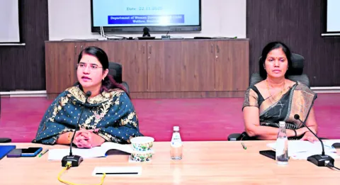 అంగన్‌వాడీ కేంద్రాలపై ప్రత్యేక దృష్టి